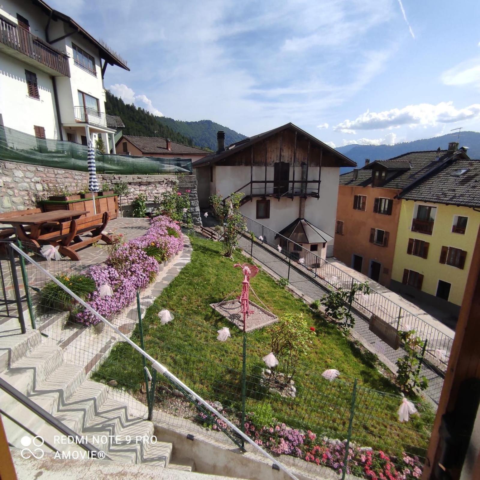 Appartamento Casa Gaudia Castello Tesino Esterno foto